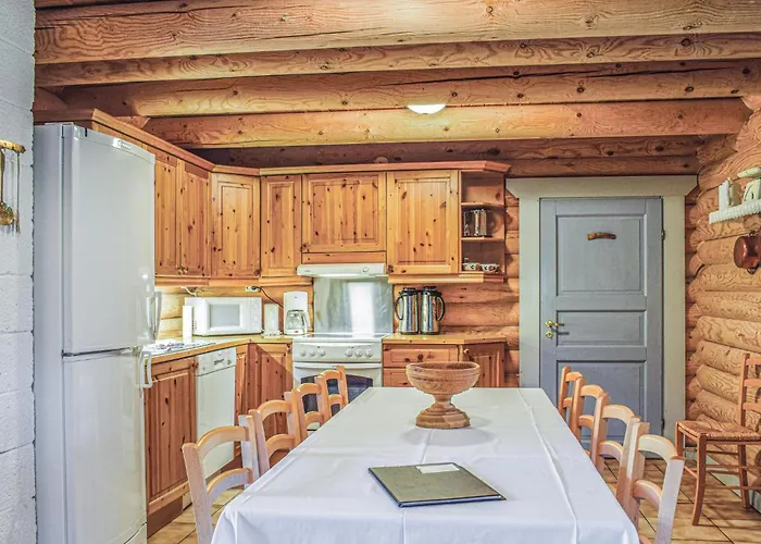 5 Bedroom Gorgeous In *