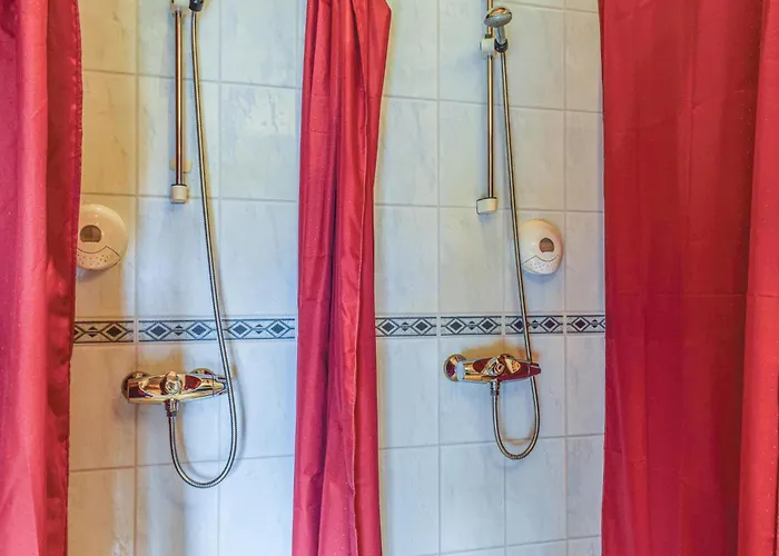 5 Bedroom Gorgeous In * Vegårshei